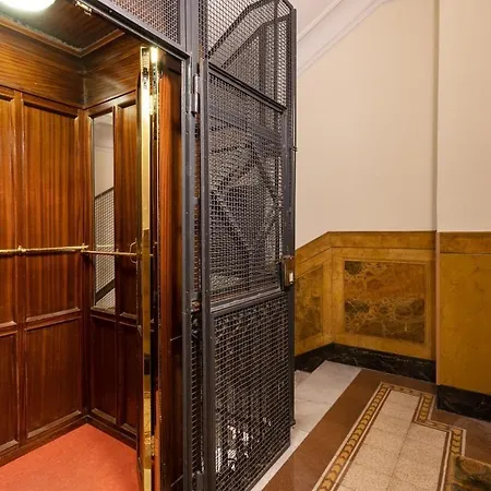 Modern Two-room Solari - Mirable Pm